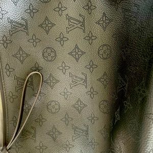 Louis Vuitton Beaub. Hobo MM Marina Noi